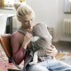 Marsupiu anatomic BabyBjorn Mini cu pozitii multiple de purtare - Greige Mesh